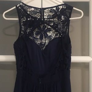 Navy Blue Lace Keyhole Dreas